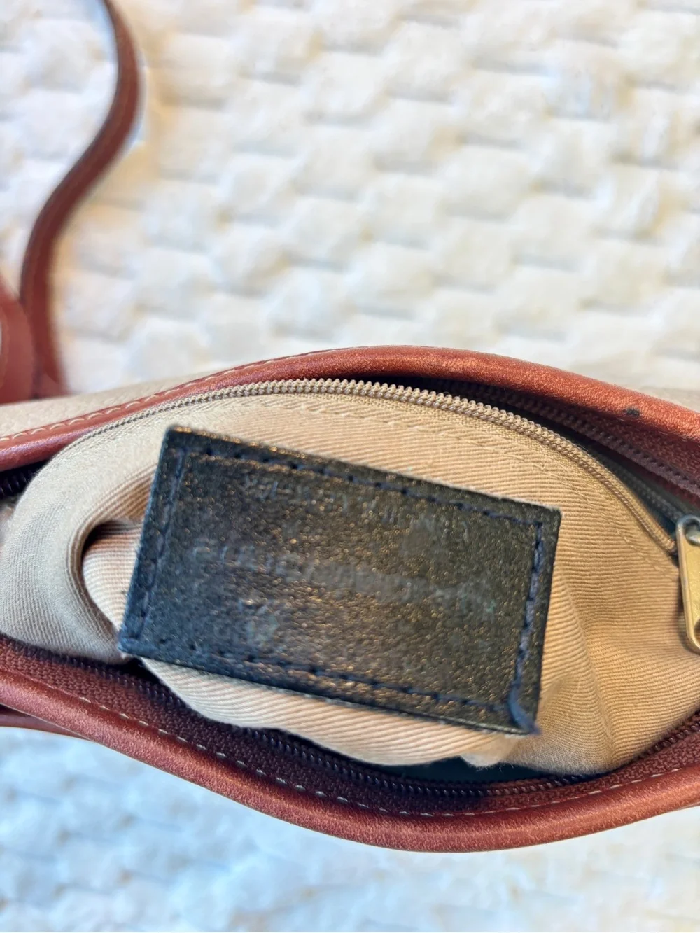 Liz Claiborne Cream Pebbled Leather Crossbody Shoulder Bag Brown Trim